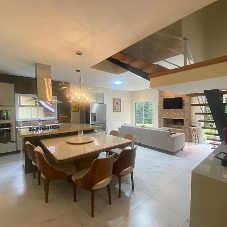 Hostyn Casa Manancial -4 Suites E Natureza Proxima Ao Capivari Campos do Jordão Екстериор снимка